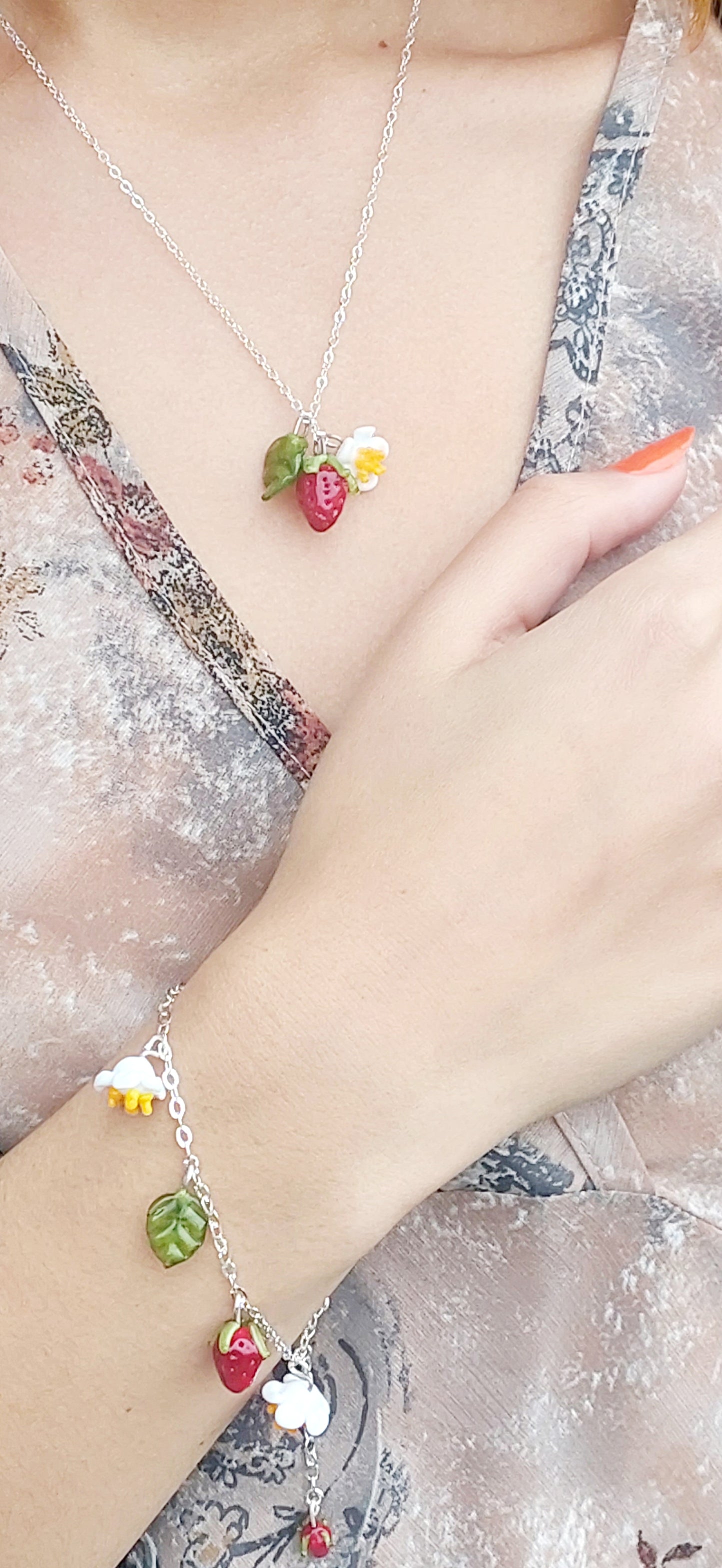 Glass Art - Small Strawberry Cluster Necklace