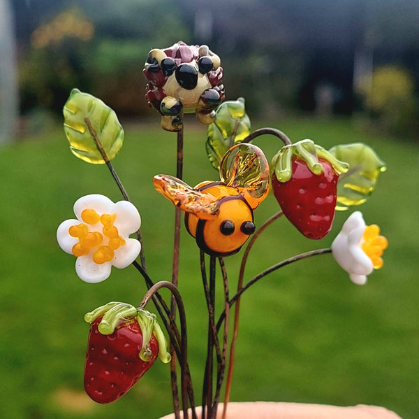 NEW!! Glass Art - Strawberry Garden "Specialised" Bouquet