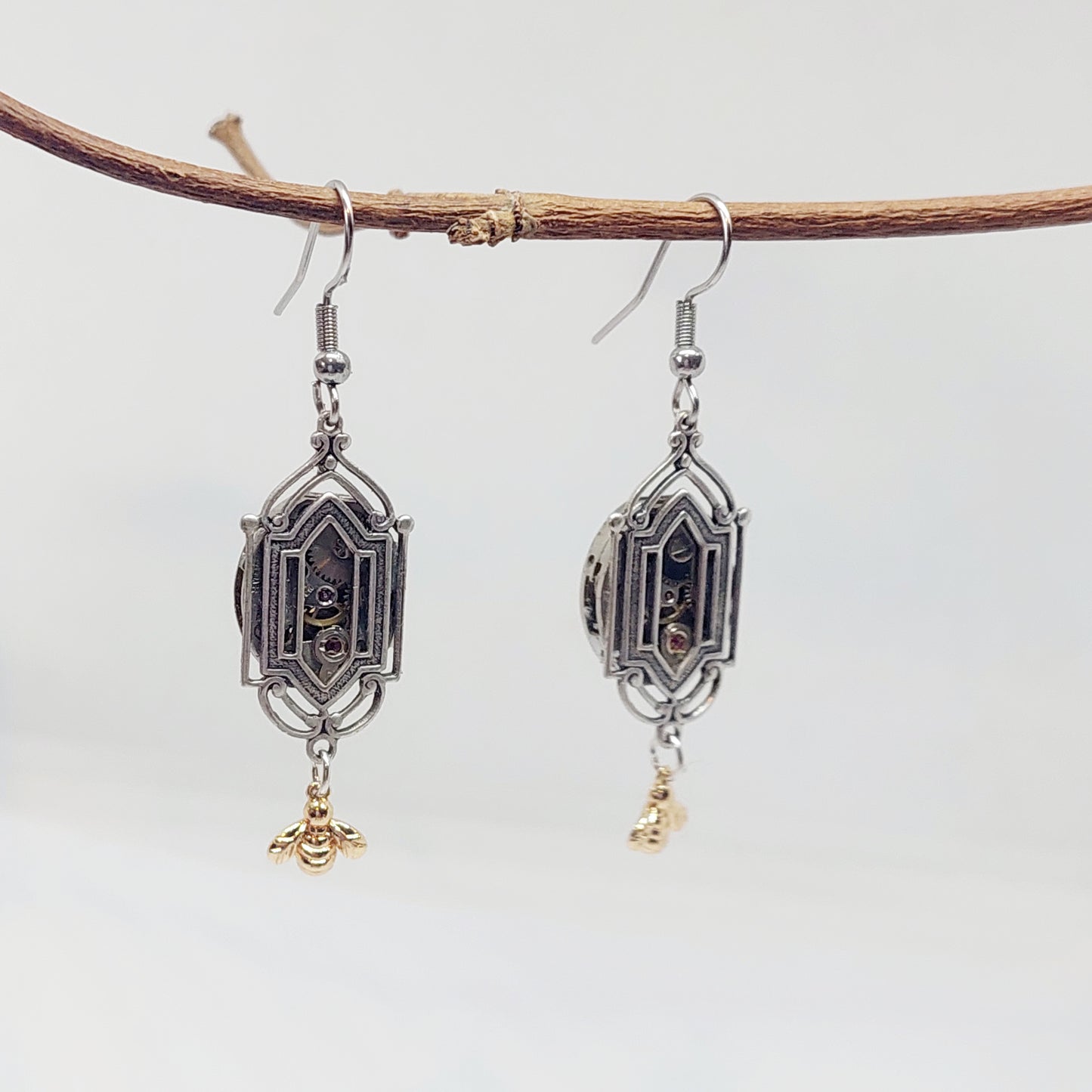 BESTSELLER! Art deco window earrings - vintage timepieces with gold bees