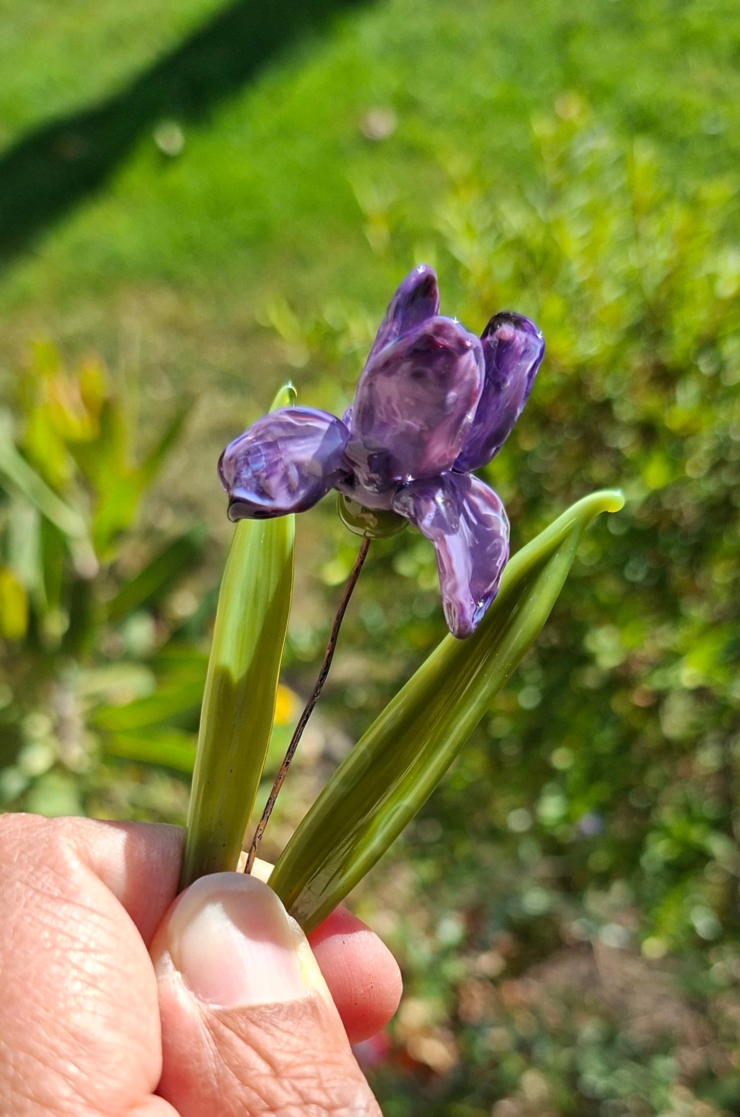 NEW! Glass Art Iris Mini Stems