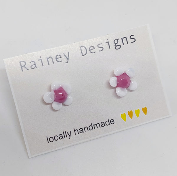 Glass Art - Manuka Flower Stud Earrings