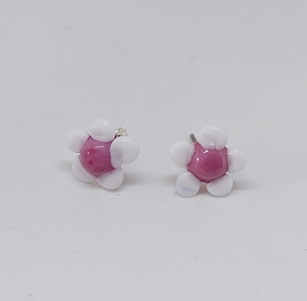 Glass Art - Manuka Flower Stud Earrings