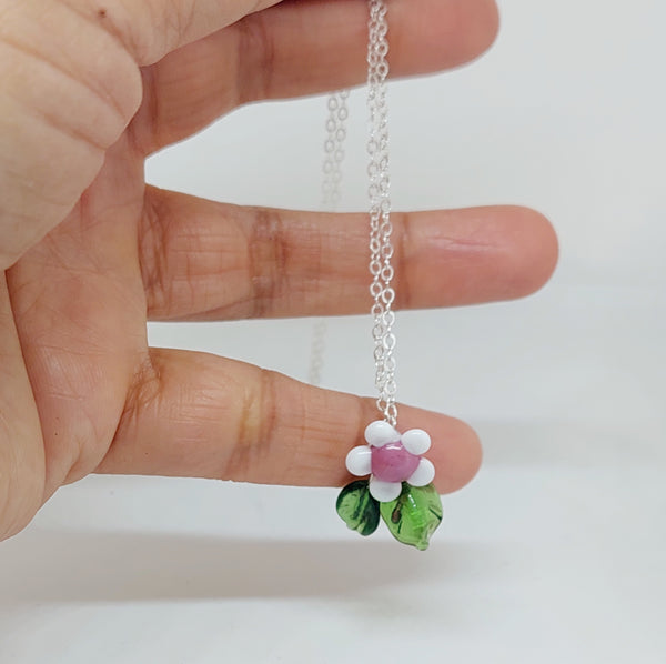 Glass Art - Delicate Manuka Flower Necklace